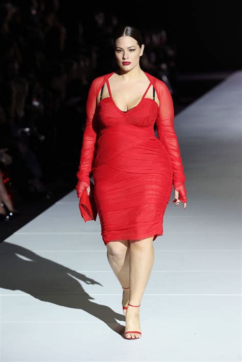 si dolce gabbana si|Ashley Graham Looks Fierce Walking Dolce & Gabbana Runway .